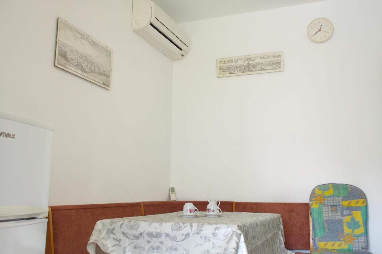 In Center Apartment Новаля Екстериор снимка